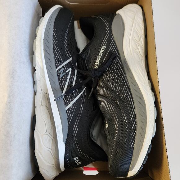 New Balance Women's W860V13 Running Shoe, Black/White/Castlerock, 12 - Picture 9 of 9